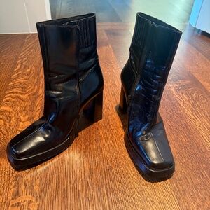 Jeffrey Campbell Black Square Toe Boot with Platform Size 8